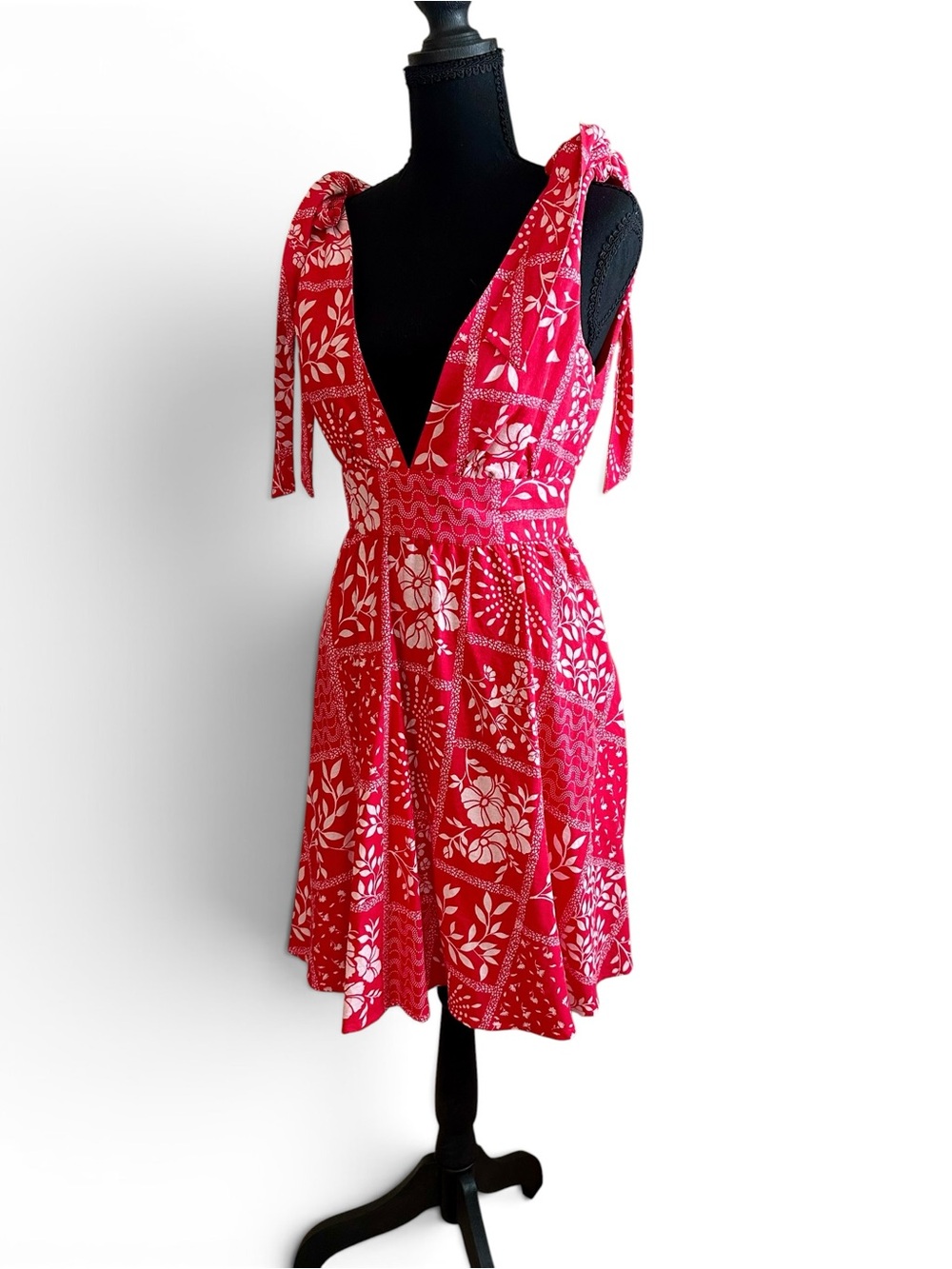 House of Harlow 1960 Red Floral Tie-Shoulder Dress